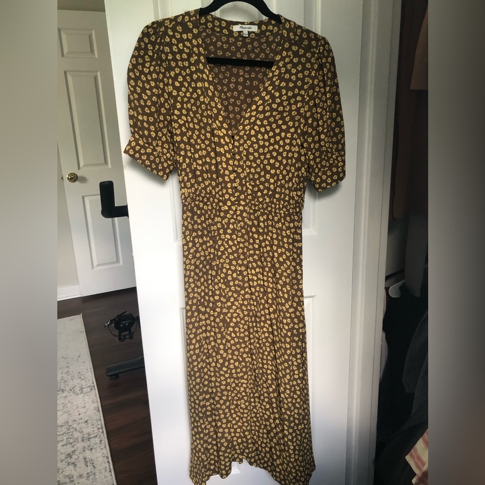 Madewell button-cuff midi dress in woodcut flowers